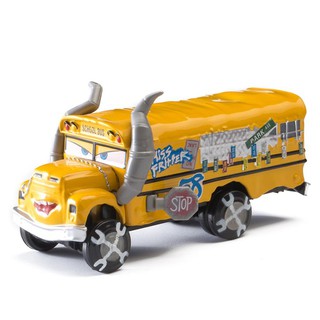 cars 2 bus toy