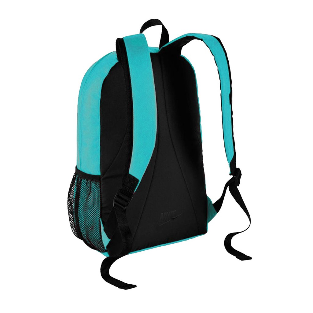 nike classic north solid