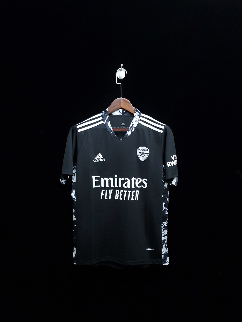 arsenal goalkeeper top