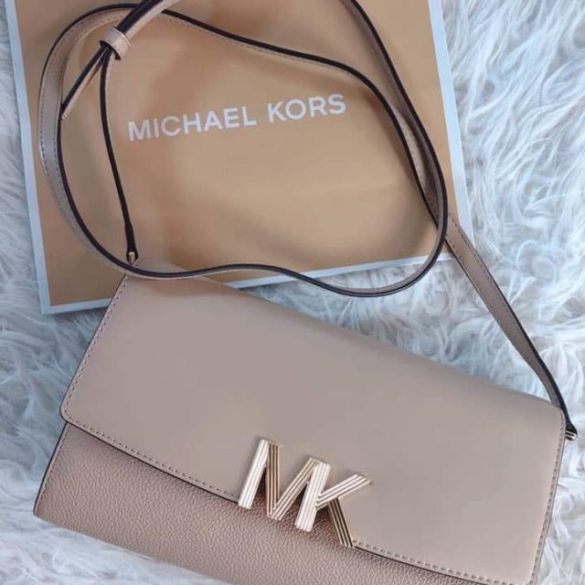 100 % authentic !! Michael kors Sling bag. Adjustable strap with searchable  code and with paper bag | Shopee Philippines