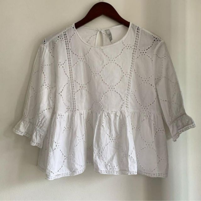 eyelet tops zara