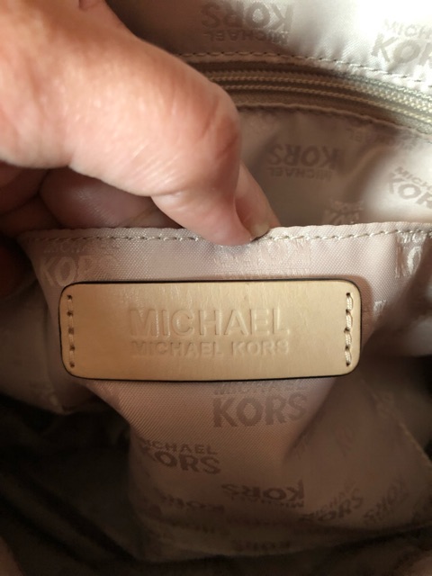 SOLD,thank you!) Michael Kors preloved jet set tote bag | Shopee Philippines