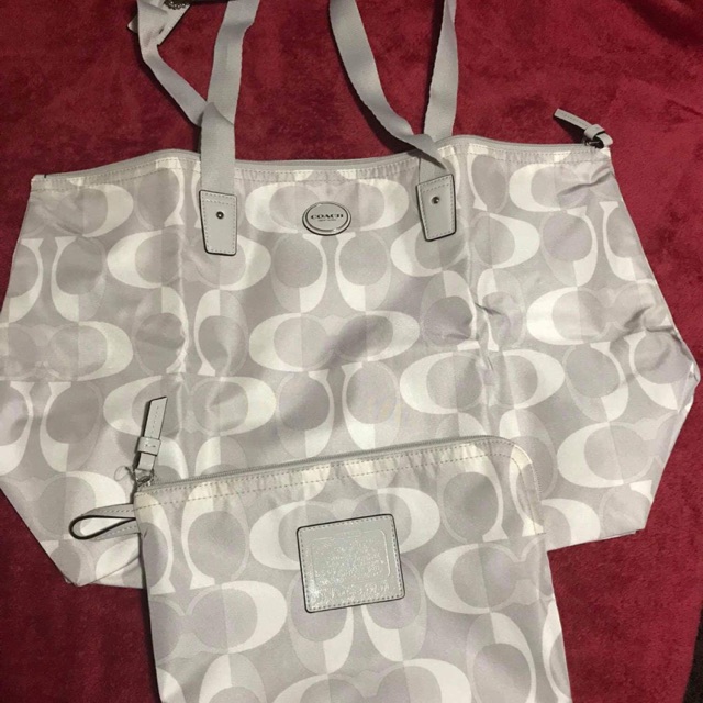 coach nylon shoulder bag