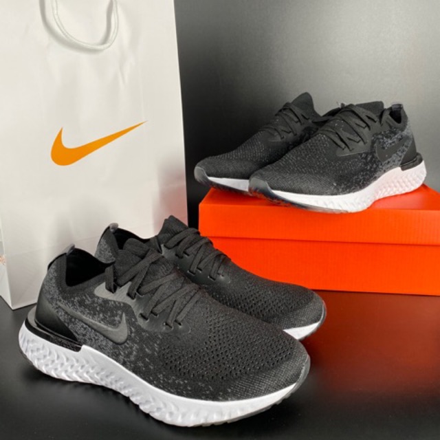 nike epic react black white