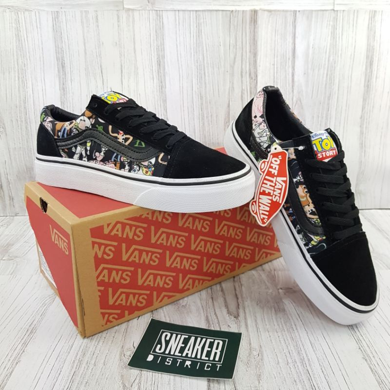 Traducción dosis Cierto Old Skool Toy Story Woody & Buzz Vans Shoes'Andy' Black/White | Shopee  Philippines