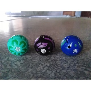 Bakugan b1 size Darkus Griffon 540G, Ventus Serpenoid 250G and Aqous ...