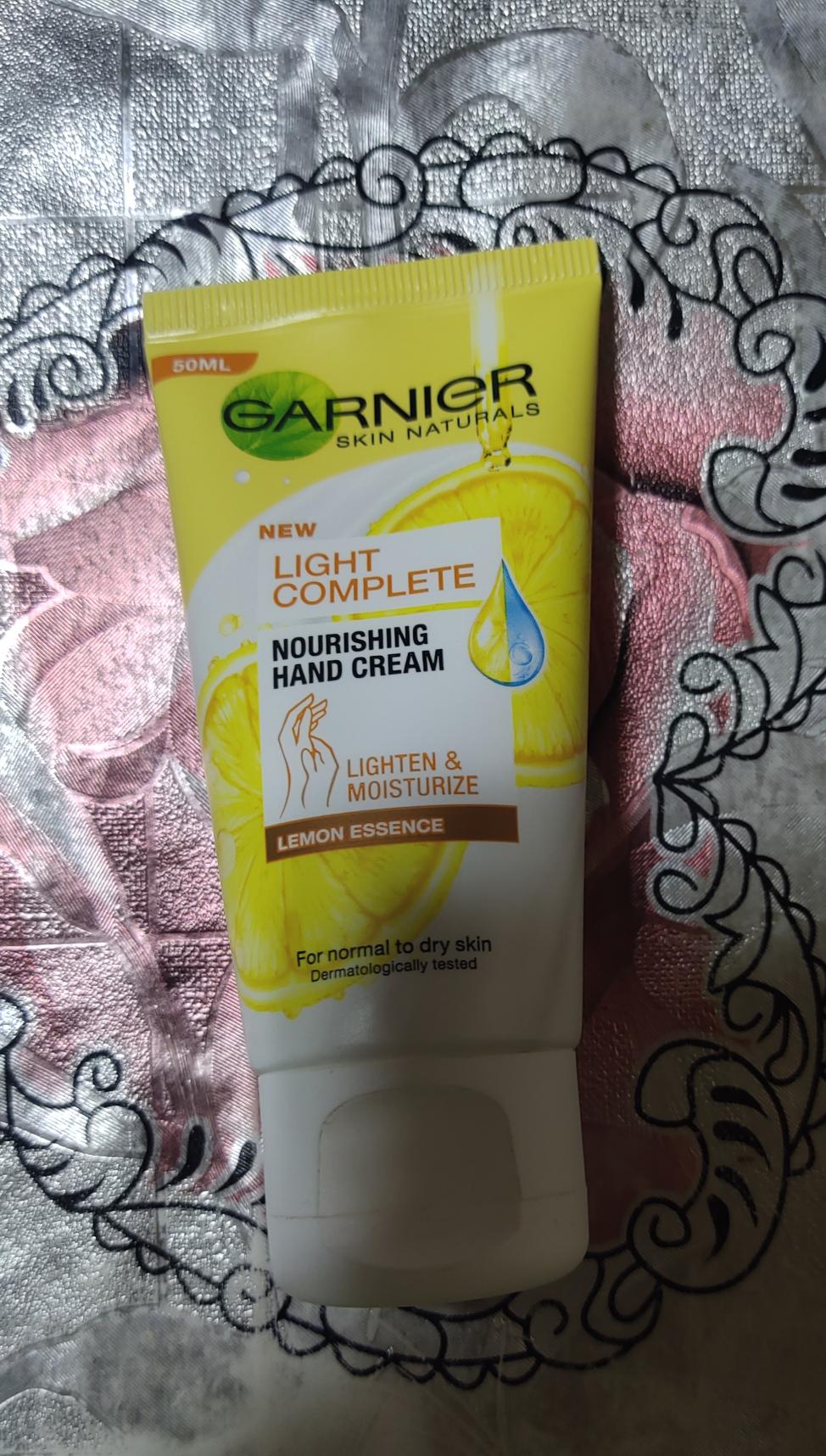 garnier light comp hand cream