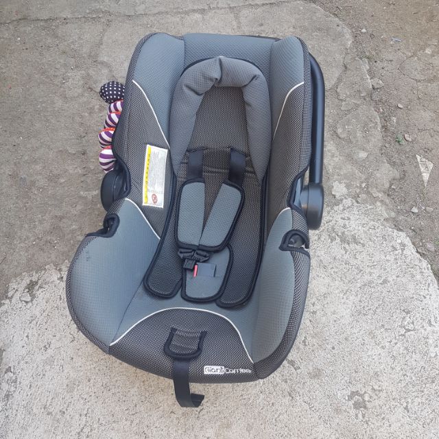giant carrier car seat