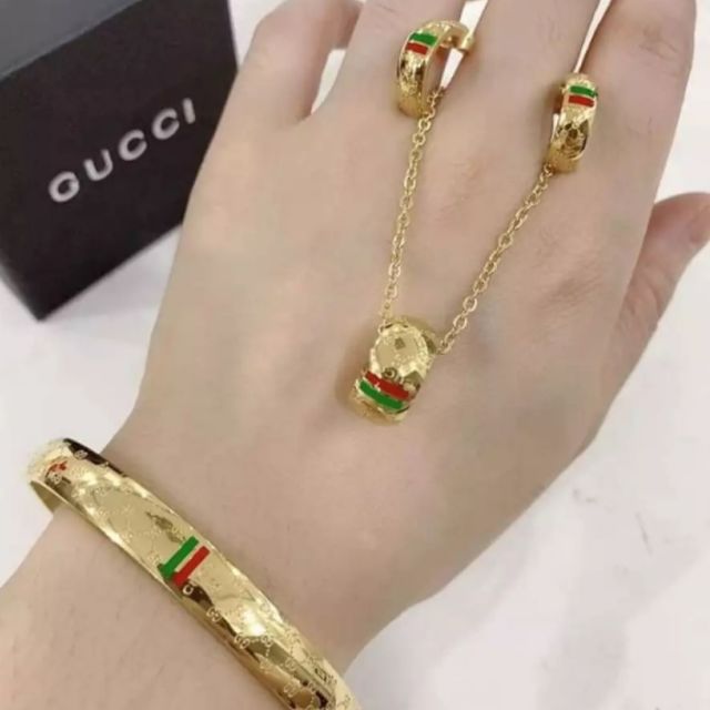 gucci earrings and necklace