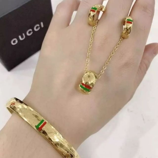 gucci necklace set