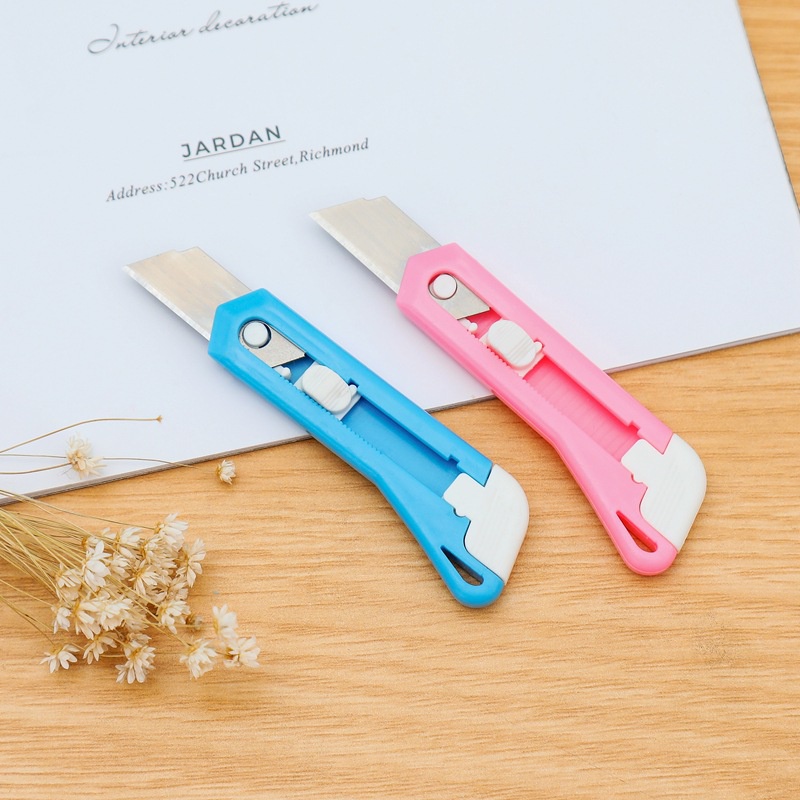 Oumi MUJI Knife Mini Telescopic Portable Unboxer Paper Cutting Knife