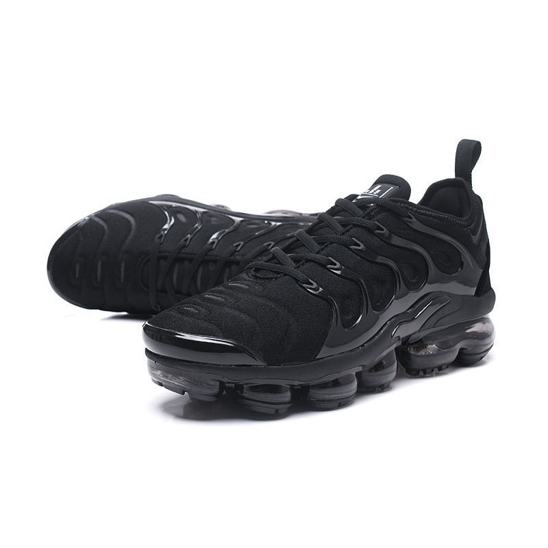 tn vapormax all black