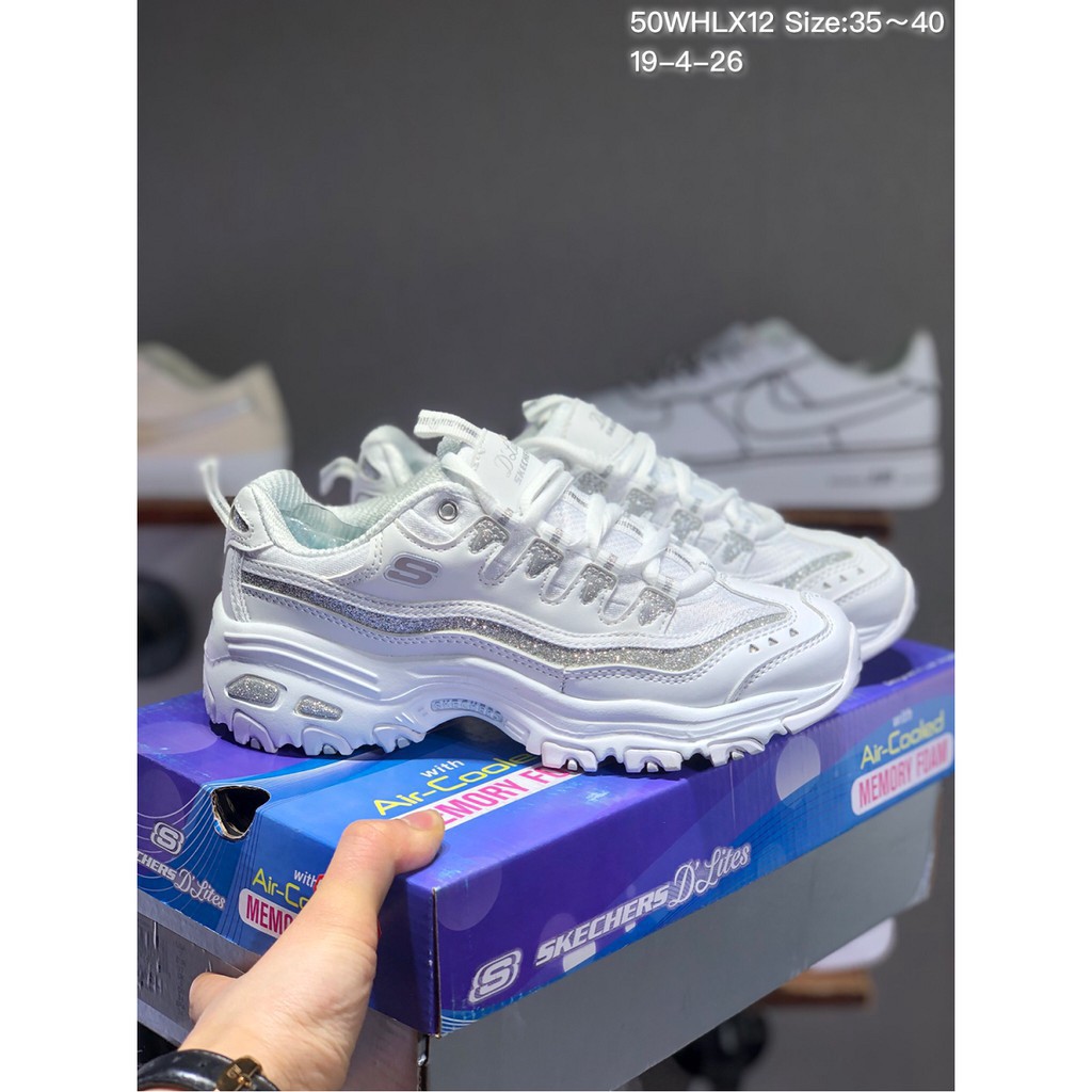 خيال بتاريخ الناقد skechers sport 24 