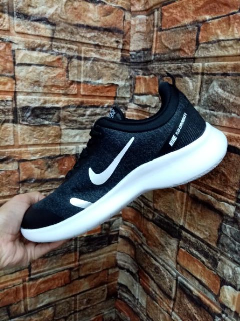 nike flex wire