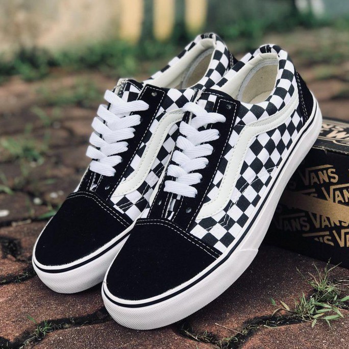 checkerboard vans with laces