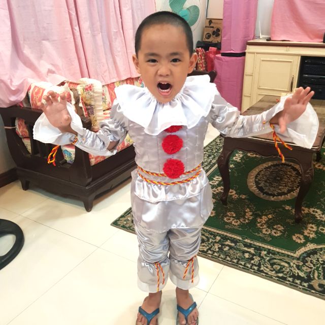 baby pennywise costume