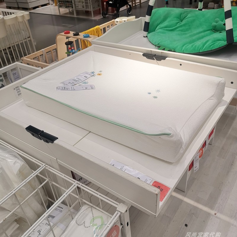 baby changing diaper table