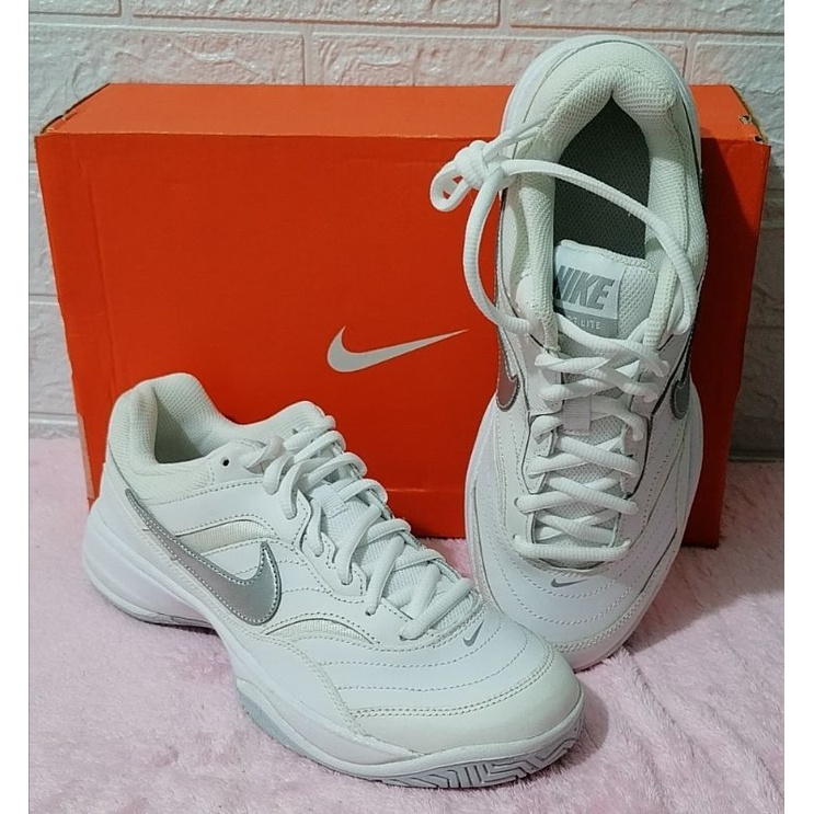 Dictar comer compensación 100% Original Nike Court Lite, Tennis Shoes for Women, Made in Indonesia |  Shopee Philippines