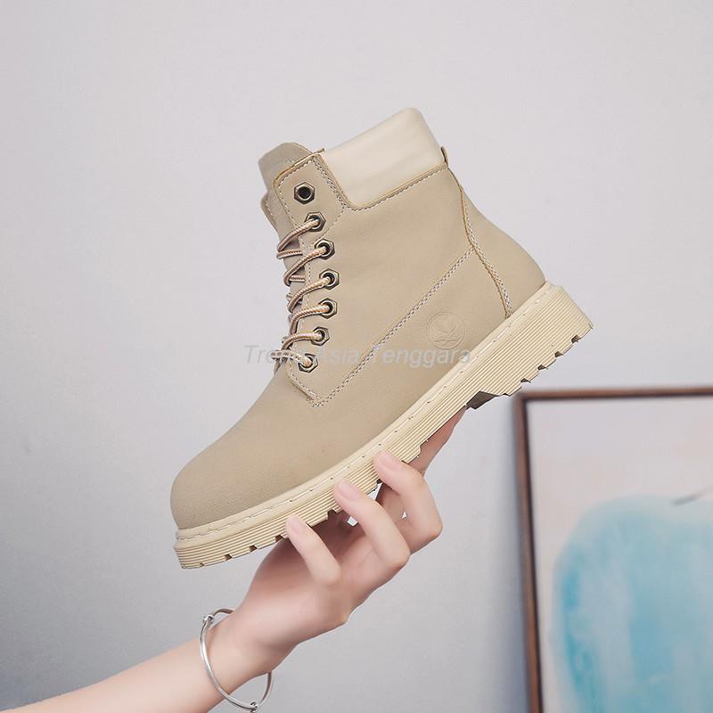 classic leather boots womens