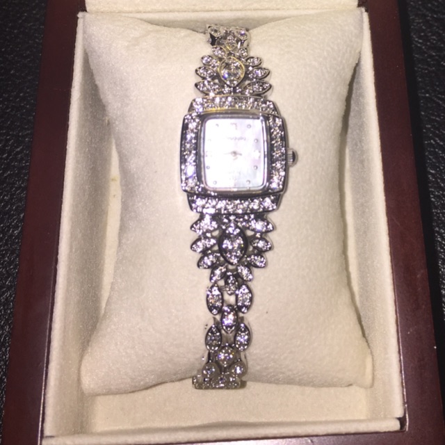 alfredulla swarovski watch