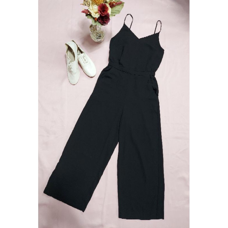 Uniqlo Women S Sleeveless Jumpsuit Shopee Philippines