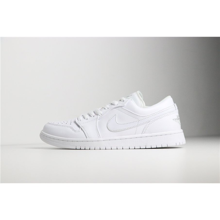 all white leather nike shoes