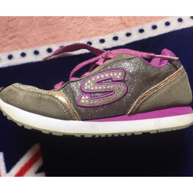skechers unisex shoes
