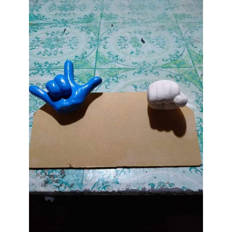 Plate Bolts, Dirty Finger, Thumbs Up, DU30, Triskelion — view 3