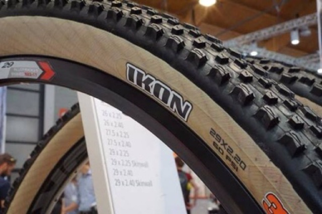 maxxis ikon skinwall 26
