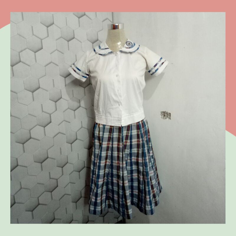 JILCF Junior Highschool Girls Uniform (used) Shopee Philippines