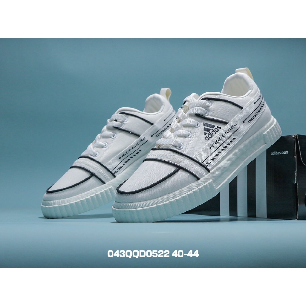 adidas casual sports shoes