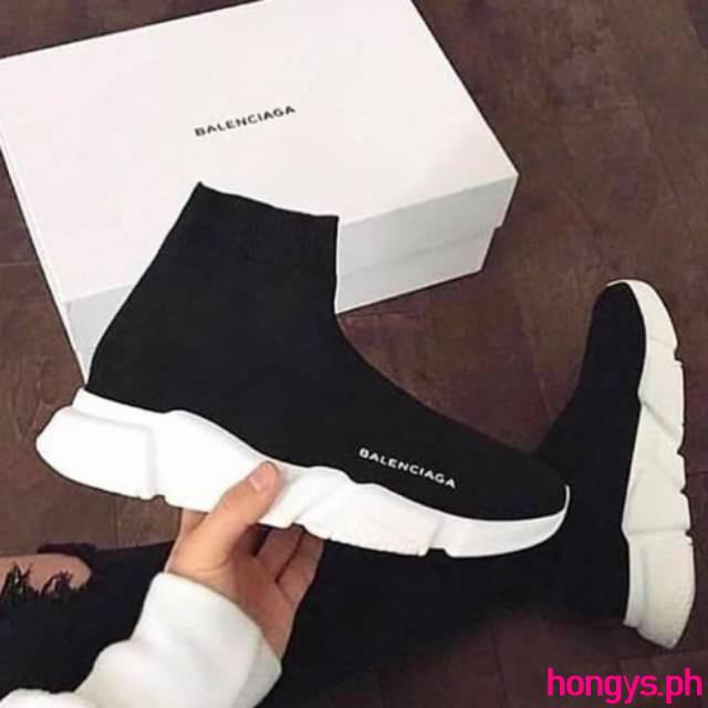 Bershka Tee Pants: Zara Shoes: Balenciaga Speed Trainer Bag