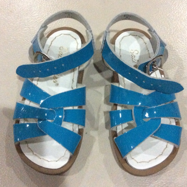 saltwater sandals discount