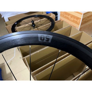 700x23 rear wheel