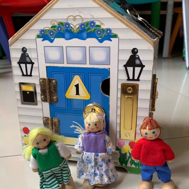 melissa and doug doorbell house