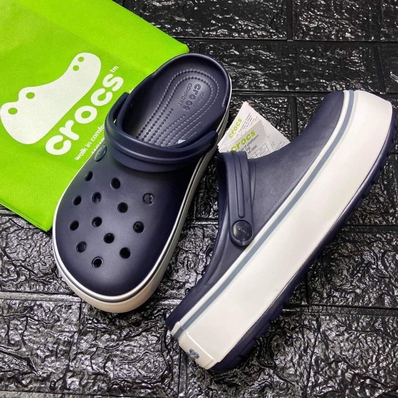 mens platform crocs