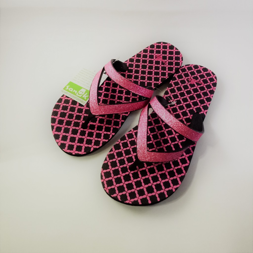 girls sanuk flip flops