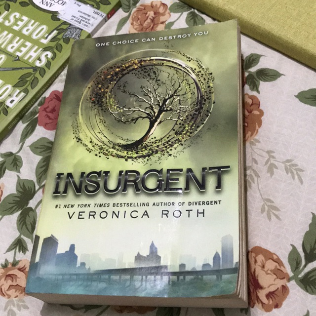 Get Veronica Roth Insurgent Pictures