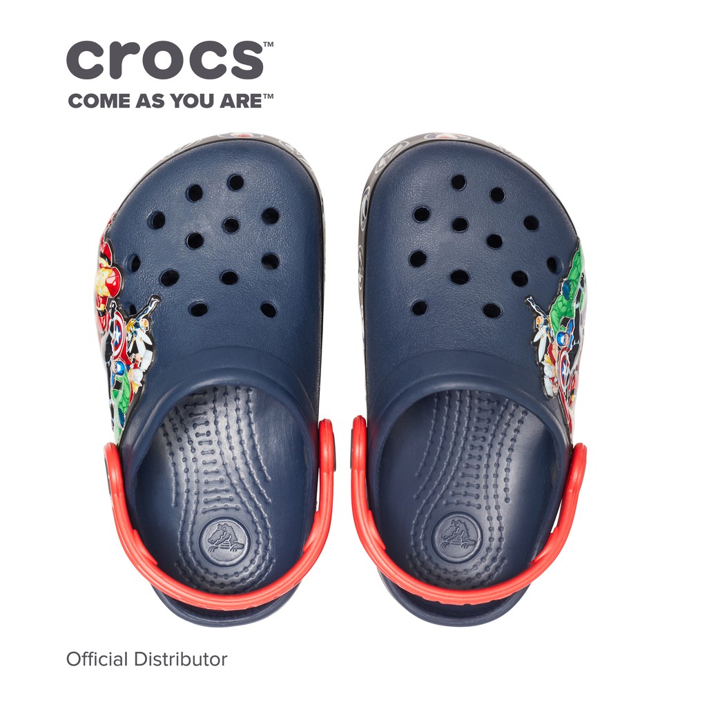 boys marvel crocs