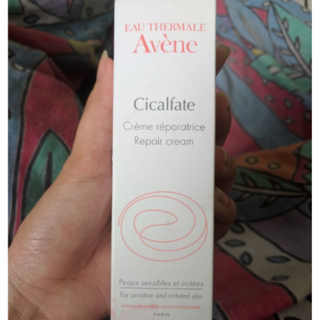 avene cicalfate repair cream for acne scars