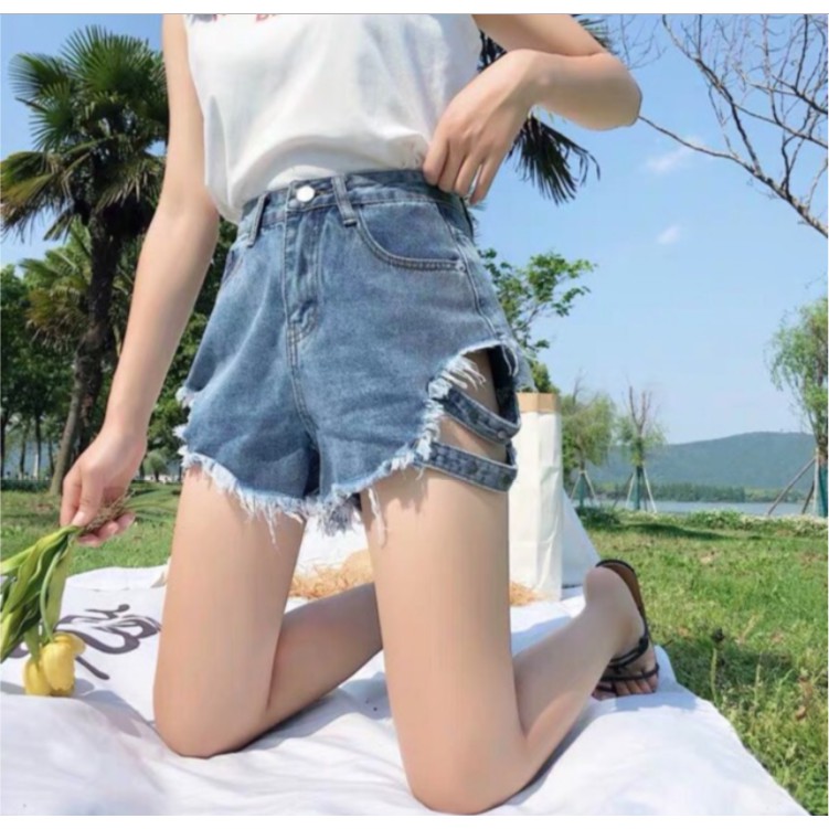 white casual shorts womens