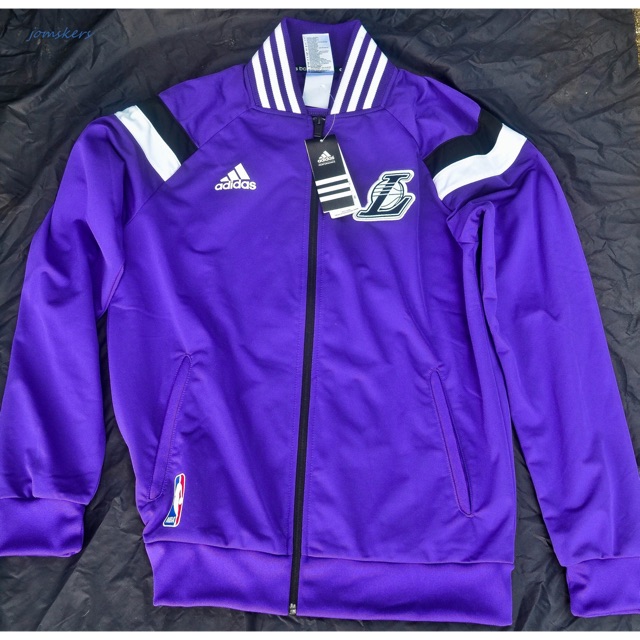 lakers warmup hoodie