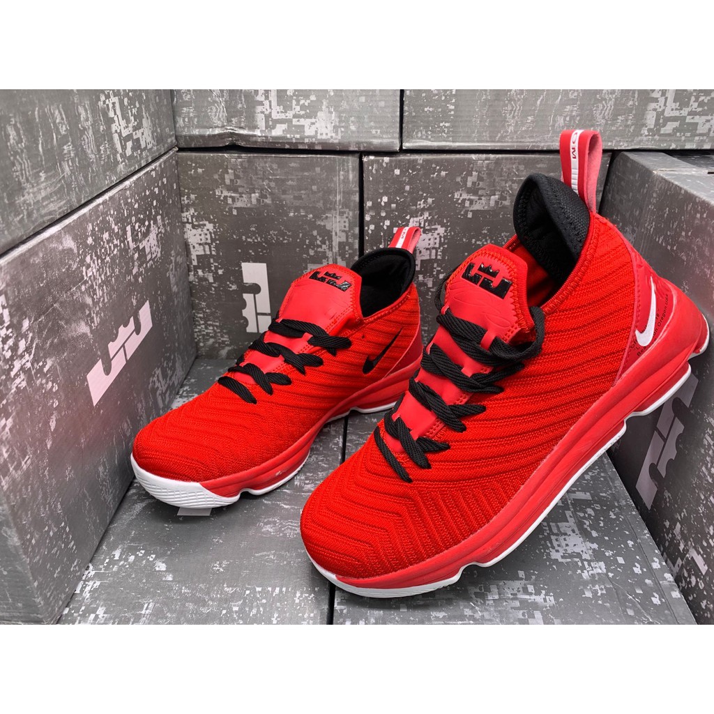 basketball shoes lebron 16