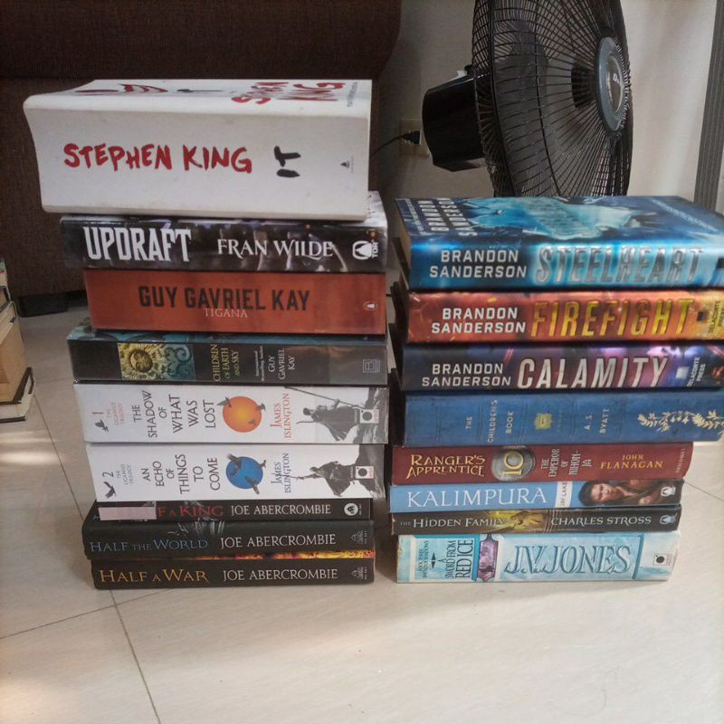 Fantasy Books Brandon Sanderson, Joe Abercrombie, Guy Gavriel Kay, James Islington, Stephen King Et