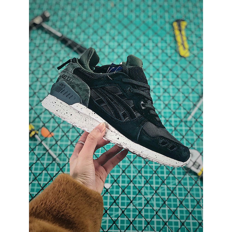 asics vintage running shoes