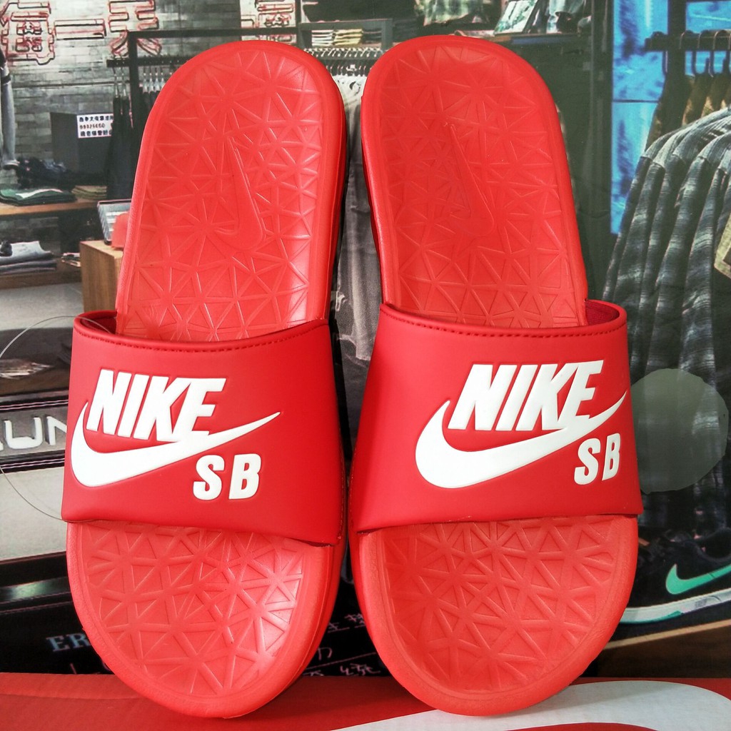 red nike kawa slides