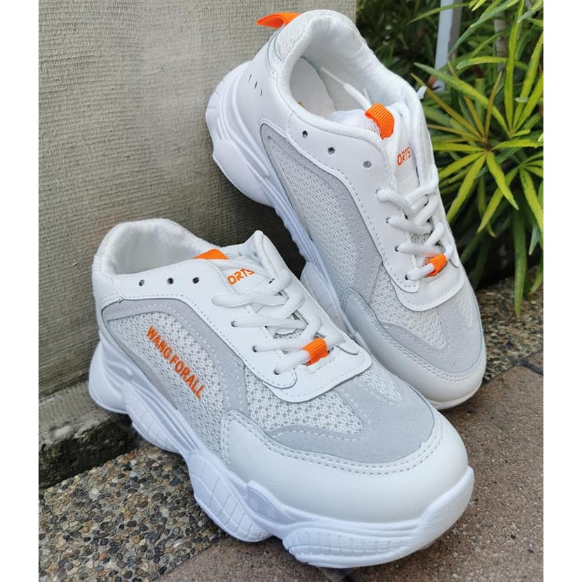 foam tennis shoes