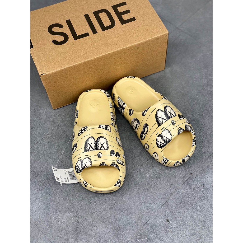 yeezy slides real