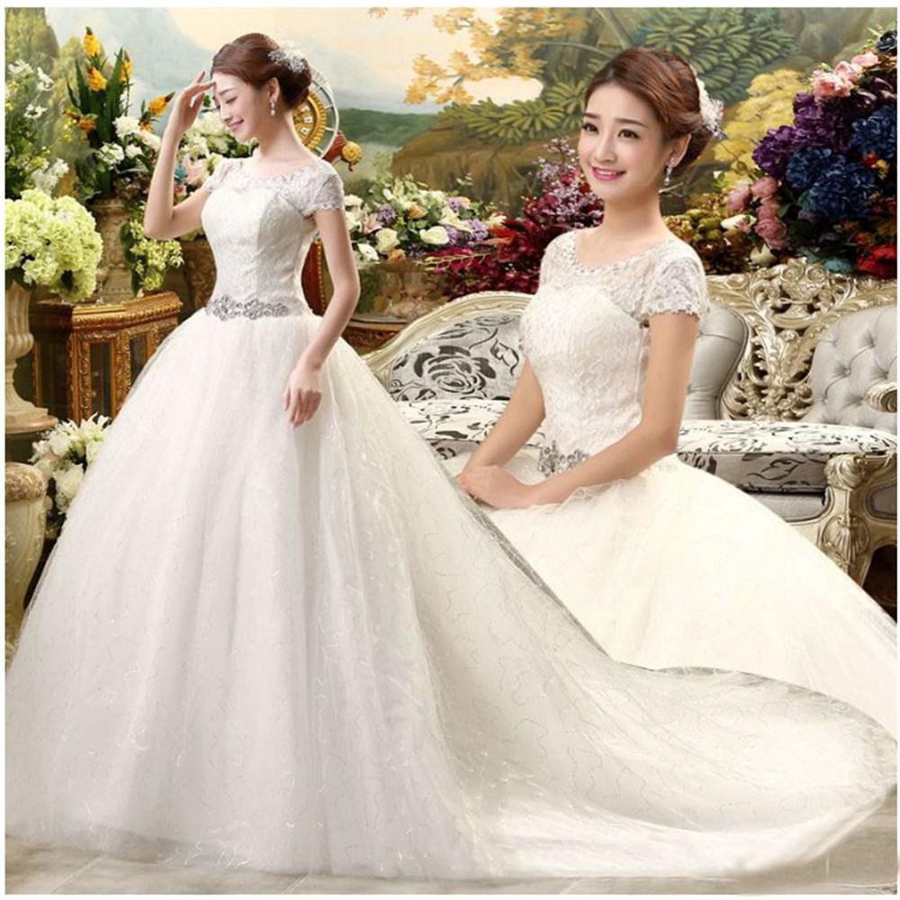 long tail gown for pre wedding