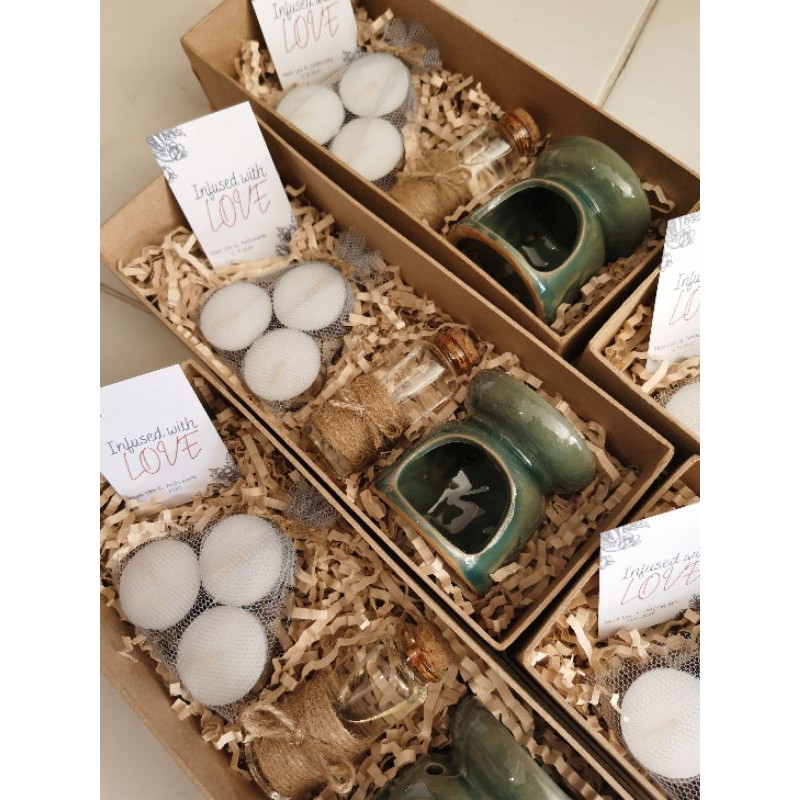 Gift Set Oil Burner with Scent and Candle/Souvenir/Principal Sponsor